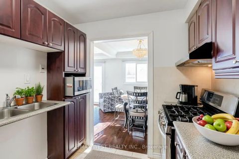 Photo 10 at 5 - 34 Dundalk Drive, Dorset Park, Toronto