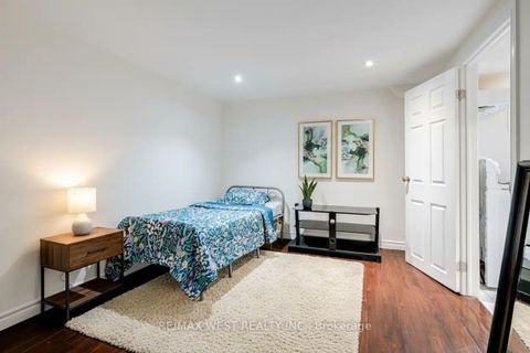 Photo 17 at 5 - 34 Dundalk Drive, Dorset Park, Toronto