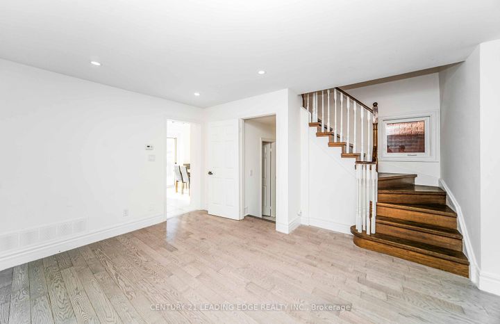 Photo 6 at 188 Milliken Meadows Drive, Milliken Mills West, Markham