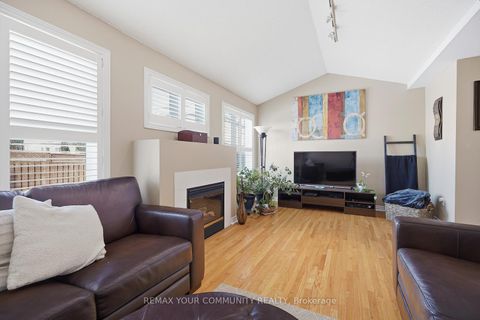 Photo 5 at 94 Sunridge Street, Oak Ridges, Richmond Hill