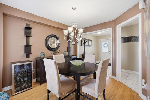 Photo 13 at 94 Sunridge Street, Oak Ridges, Richmond Hill