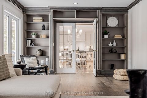 Photo 13 at 72 Aldershot Crescent, Windfields, Toronto