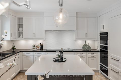Photo 19 at 72 Aldershot Crescent, Windfields, Toronto