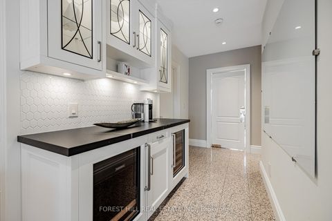 Photo 21 at 72 Aldershot Crescent, Windfields, Toronto
