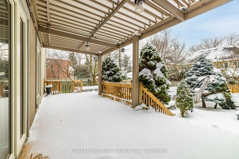 Photo 38 at 72 Aldershot Crescent, Windfields, Toronto