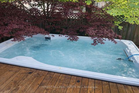 Photo 43 at 72 Aldershot Crescent, Windfields, Toronto