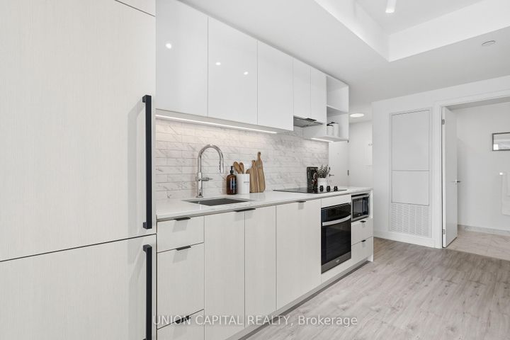 Photo 11 at 2611 - 252 Church Street, Yonge Corridor, Toronto