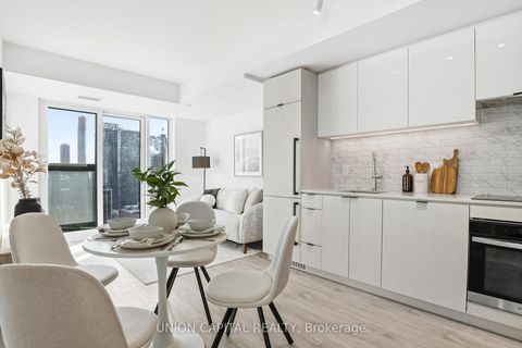 Photo 5 at 2611 - 252 Church Street, Yonge Corridor, Toronto