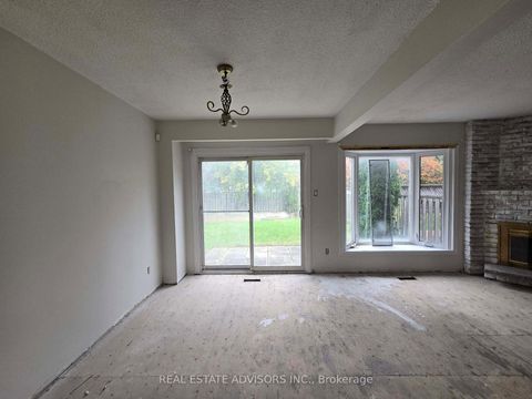 Photo 2 at 238 Braymore Boulevard, Rouge E11, Toronto