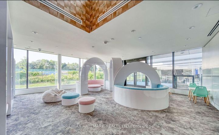 Photo 17 at 709 - 85 McMahon Drive, Bayview Village, Toronto