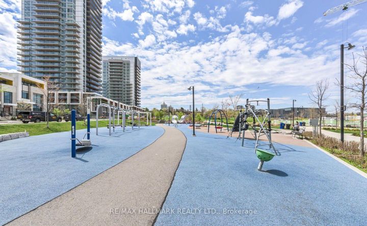 Photo 19 at 709 - 85 McMahon Drive, Bayview Village, Toronto
