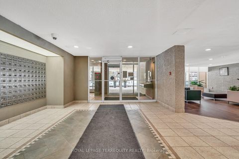 Photo 1 at 410 - 812 Burnhamthorpe Road, Markland Wood, Toronto