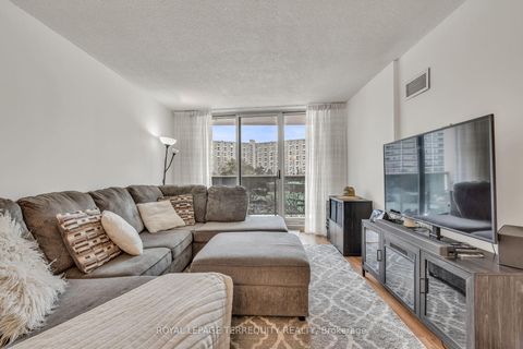 Photo 6 at 410 - 812 Burnhamthorpe Road, Markland Wood, Toronto