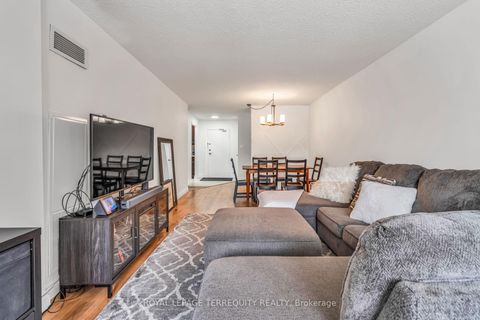 Photo 8 at 410 - 812 Burnhamthorpe Road, Markland Wood, Toronto