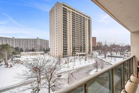 Photo 14 at 410 - 812 Burnhamthorpe Road, Markland Wood, Toronto