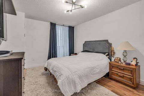 Photo 20 at 410 - 812 Burnhamthorpe Road, Markland Wood, Toronto