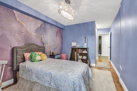 Photo 24 at 410 - 812 Burnhamthorpe Road, Markland Wood, Toronto