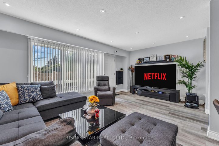 Photo 5 at 2 - 7440 GOREWAY Drive, Malton, Mississauga