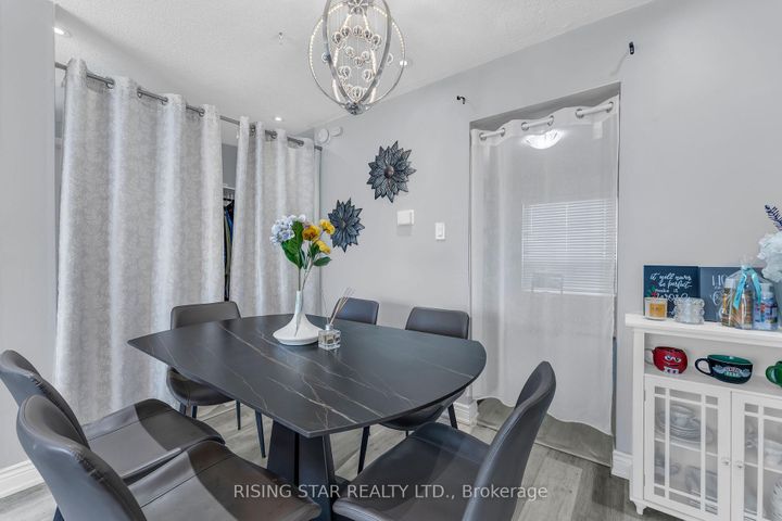 Photo 7 at 2 - 7440 GOREWAY Drive, Malton, Mississauga