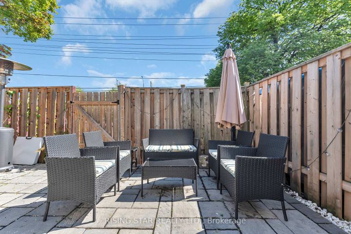 Photo 12 at 2 - 7440 GOREWAY Drive, Malton, Mississauga