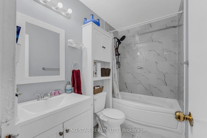 Photo 18 at 2 - 7440 GOREWAY Drive, Malton, Mississauga