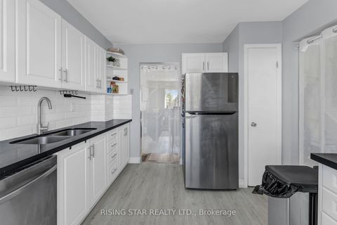 Photo 9 at 2 - 7440 GOREWAY Drive, Malton, Mississauga