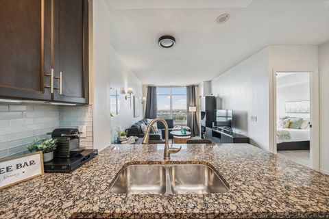 Photo 4 at 902 - 9245 Jane Street, Maple, Vaughan