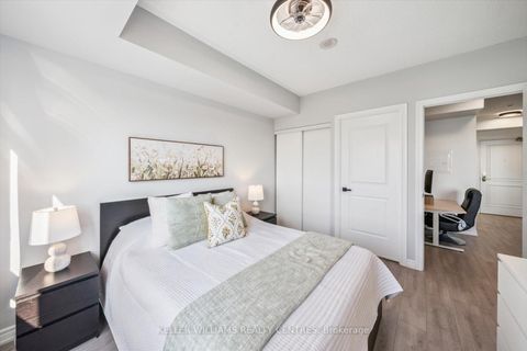 Photo 11 at 902 - 9245 Jane Street, Maple, Vaughan