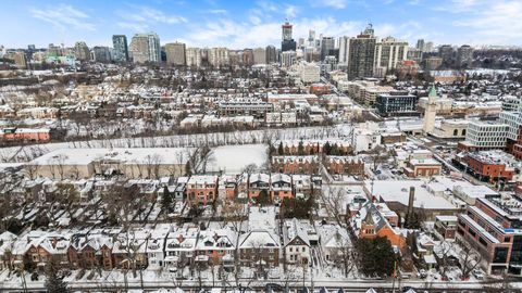 Photo 15 at 28 Macpherson Avenue, Annex, Toronto