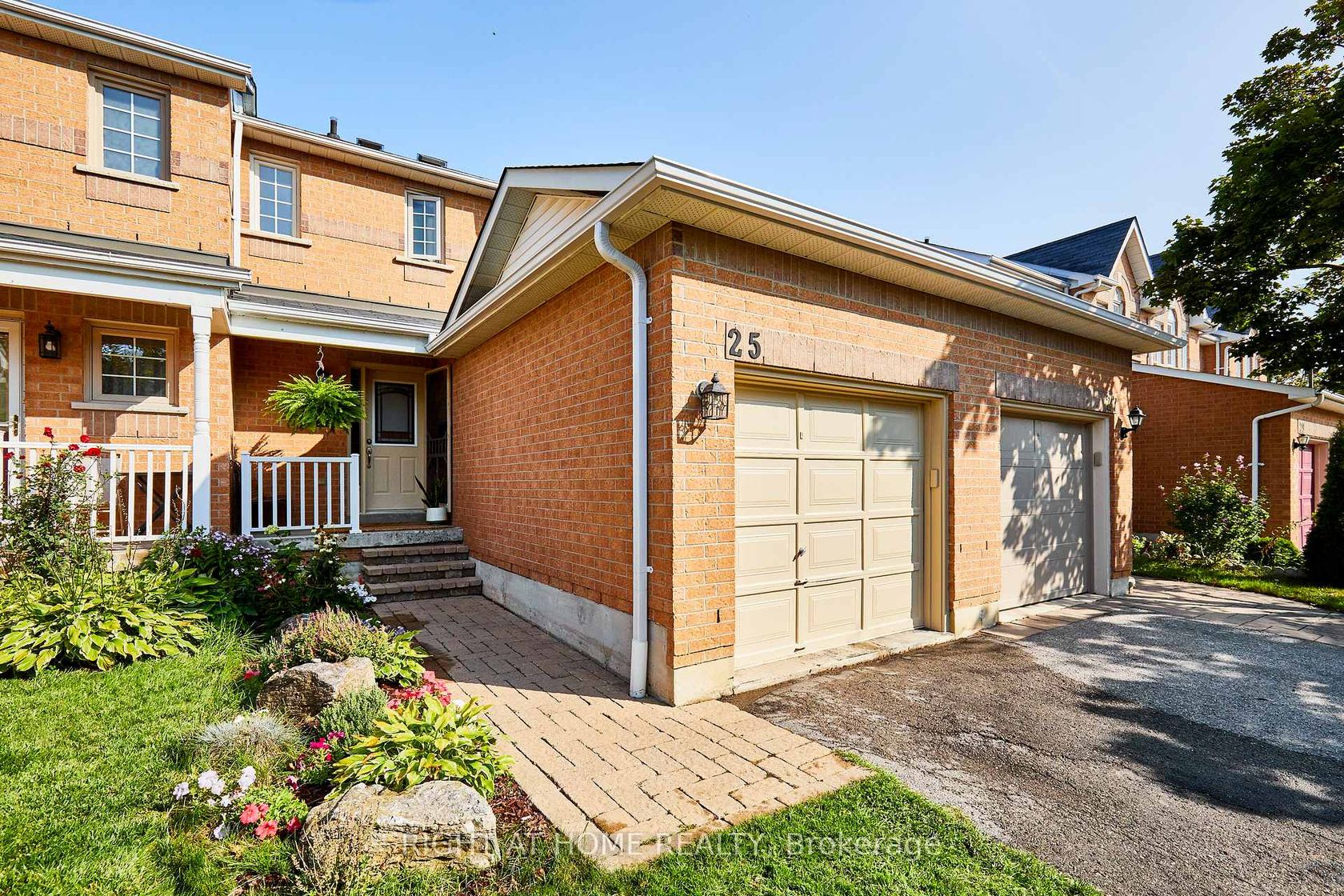 25 Macintyre Lane, Northwest Ajax, Ajax 
