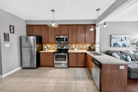 Photo 18 at 99 Alexie Way, Vellore Village, Vaughan