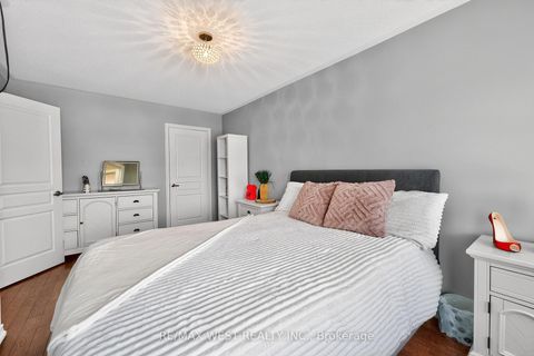 Photo 35 at 99 Alexie Way, Vellore Village, Vaughan