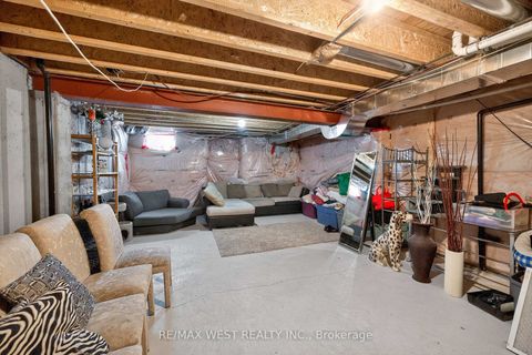 Photo 37 at 99 Alexie Way, Vellore Village, Vaughan