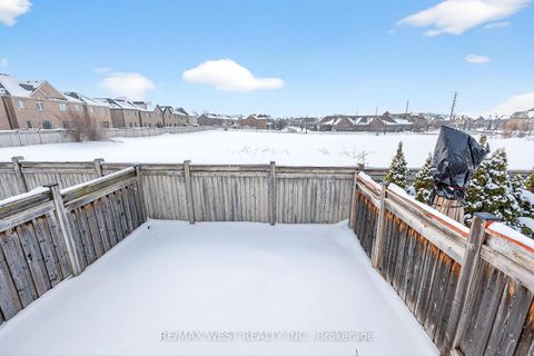 Photo 40 at 99 Alexie Way, Vellore Village, Vaughan