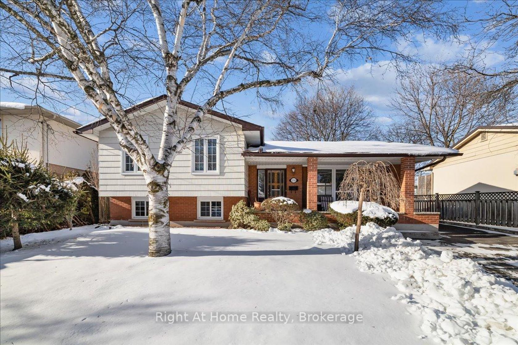 251 Elmwood Road, CO Central, Oakville 