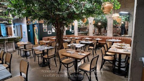 Photo 1 at 337 KING Street W, Waterfront Communities C1, Toronto