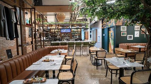 Photo 2 at 337 KING Street W, Waterfront Communities C1, Toronto