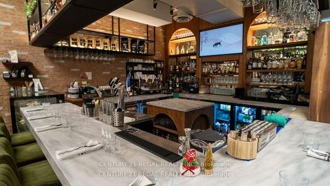 Photo 6 at 337 KING Street W, Waterfront Communities C1, Toronto