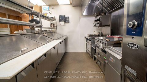 Photo 13 at 337 KING Street W, Waterfront Communities C1, Toronto