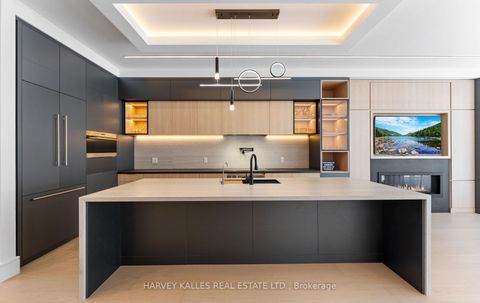 Photo 7 at 656 Oriole Parkway, Eglinton, Toronto