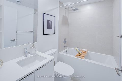 Photo 9 at 4007 - 8 Wellesley Street W, Yonge Corridor, Toronto