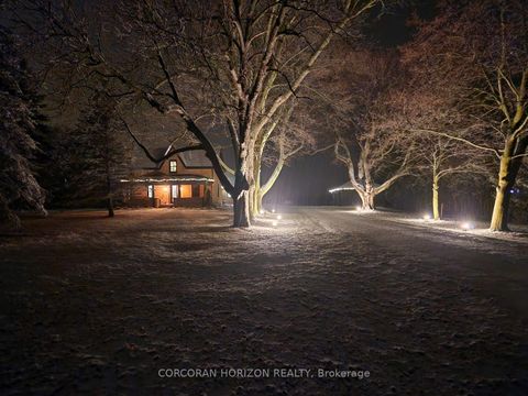 Photo 1 at 19572 Centre Street, Rural East Gwillimbury, East Gwillimbury