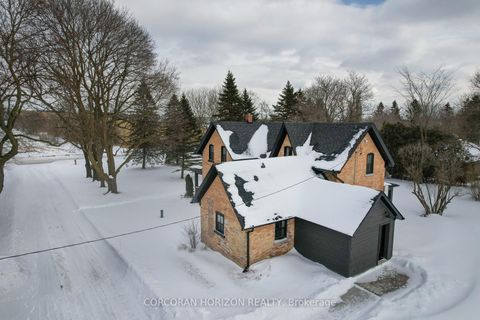 Photo 3 at 19572 Centre Street, Rural East Gwillimbury, East Gwillimbury