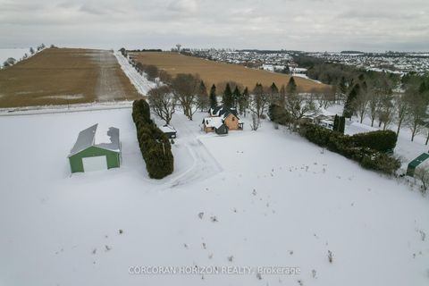 Photo 5 at 19572 Centre Street, Rural East Gwillimbury, East Gwillimbury