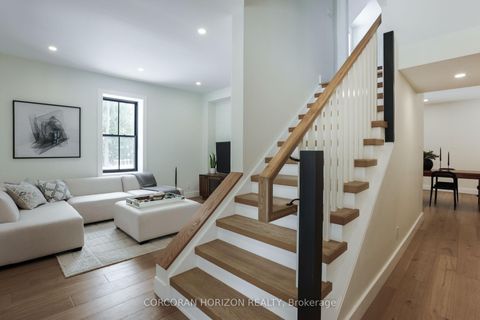 Photo 9 at 19572 Centre Street, Rural East Gwillimbury, East Gwillimbury