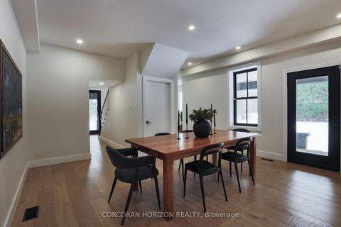 Photo 13 at 19572 Centre Street, Rural East Gwillimbury, East Gwillimbury