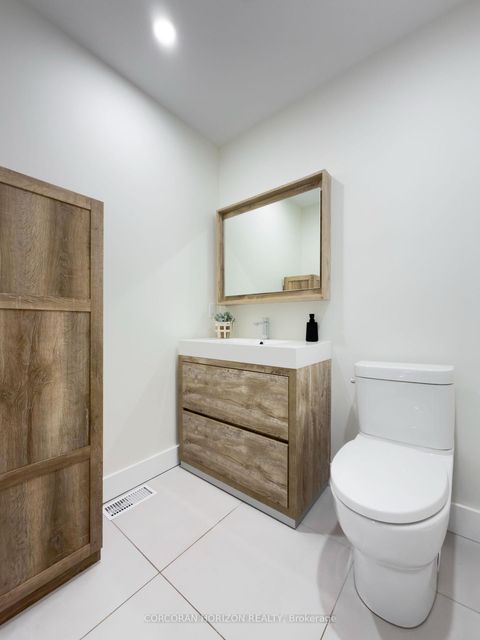 Photo 17 at 19572 Centre Street, Rural East Gwillimbury, East Gwillimbury