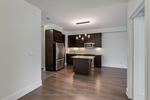 Photo 13 at 1408 - 25 Broadway Avenue, Mount Pleasant West, Toronto