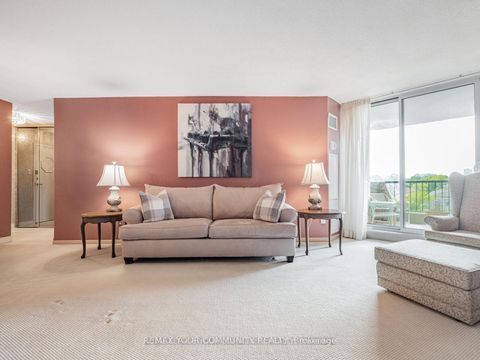 Photo 5 at 508 - 7811 Yonge Street, Royal Orchard, Markham