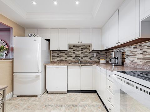 Photo 13 at 508 - 7811 Yonge Street, Royal Orchard, Markham